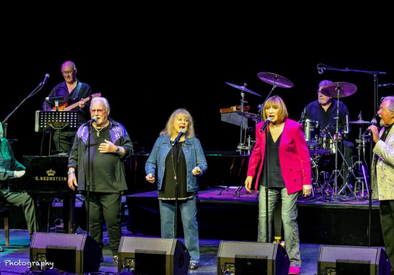 Good-Old-Days-of-Rock-and-Roll-Adelaide-Her-Majestys-Theatre-14-December-Gallery_2560-x-1422