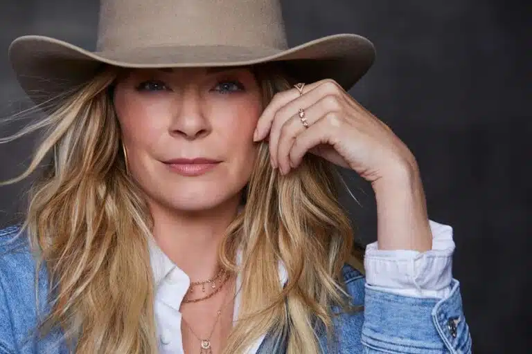 201012_NS_LeAnnRimes_1716R1-9900000000079e3c