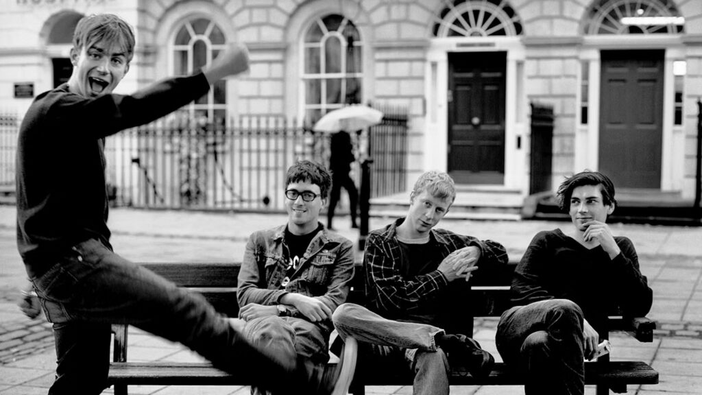 Blur 90s Hero