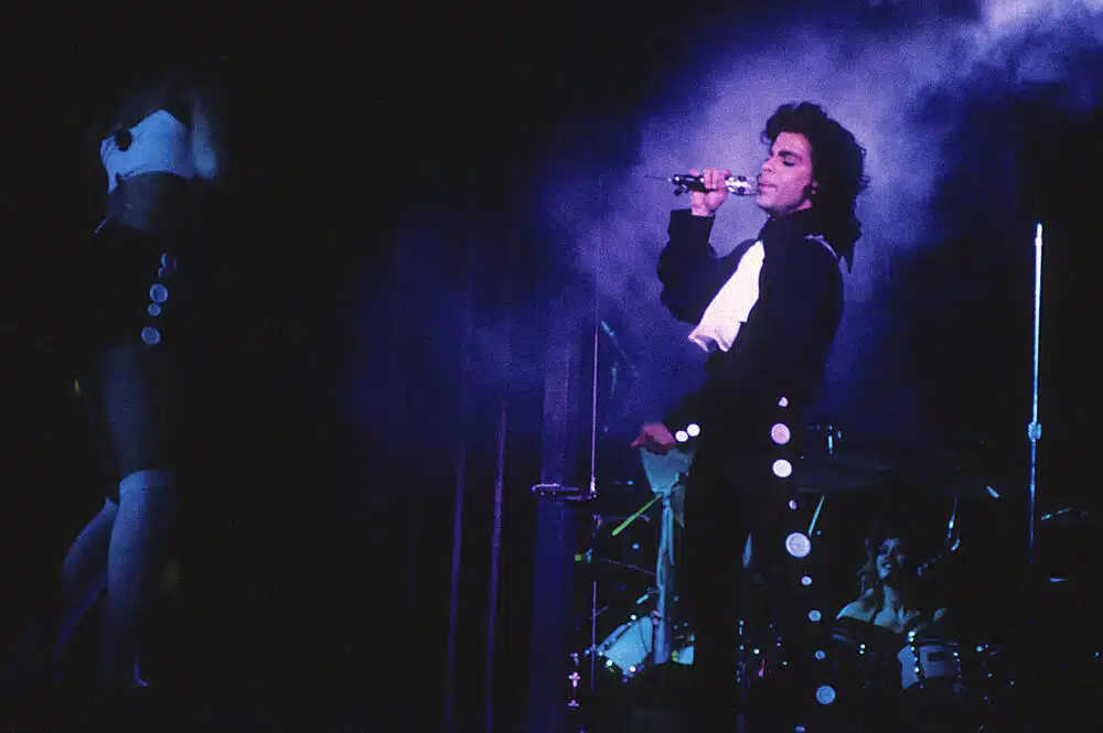 prince bei einem konzert der lovesexy tour in der wembley arena