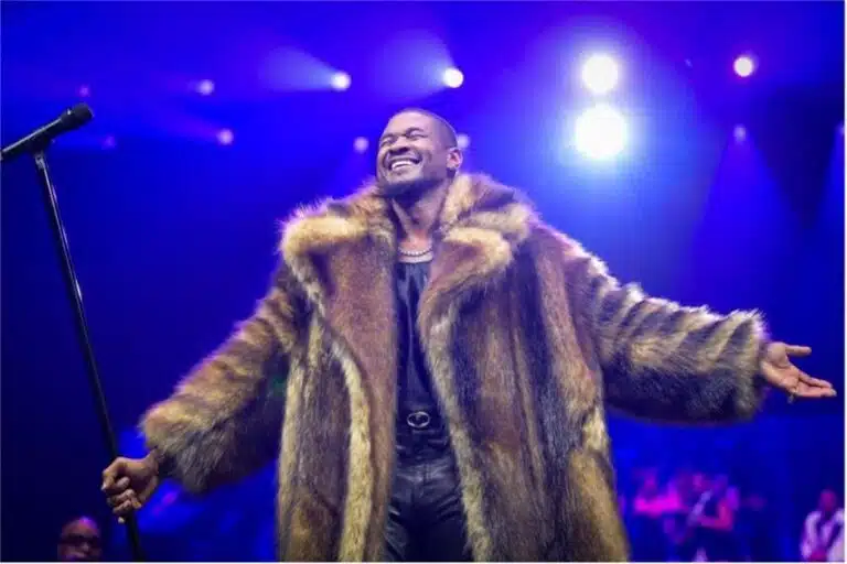usher-99000006db04513c