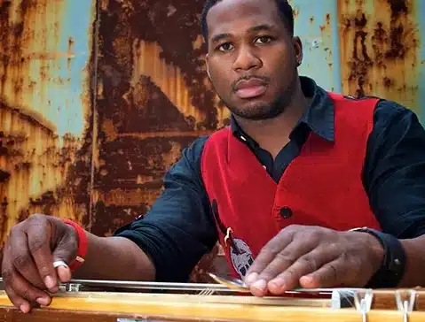 robert_randolph_pr_2013_l copy